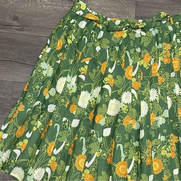 Modcloth A-line Swing Belted Skirt Floral Pleated Green White Oramhe Sz 2X - Picture 4 of 8